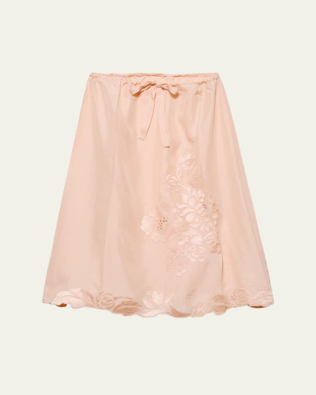 Haboutai Floral Embroidered Drawstring Scallop Skirt